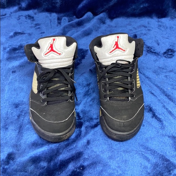 jordan shoes with reflective tongue